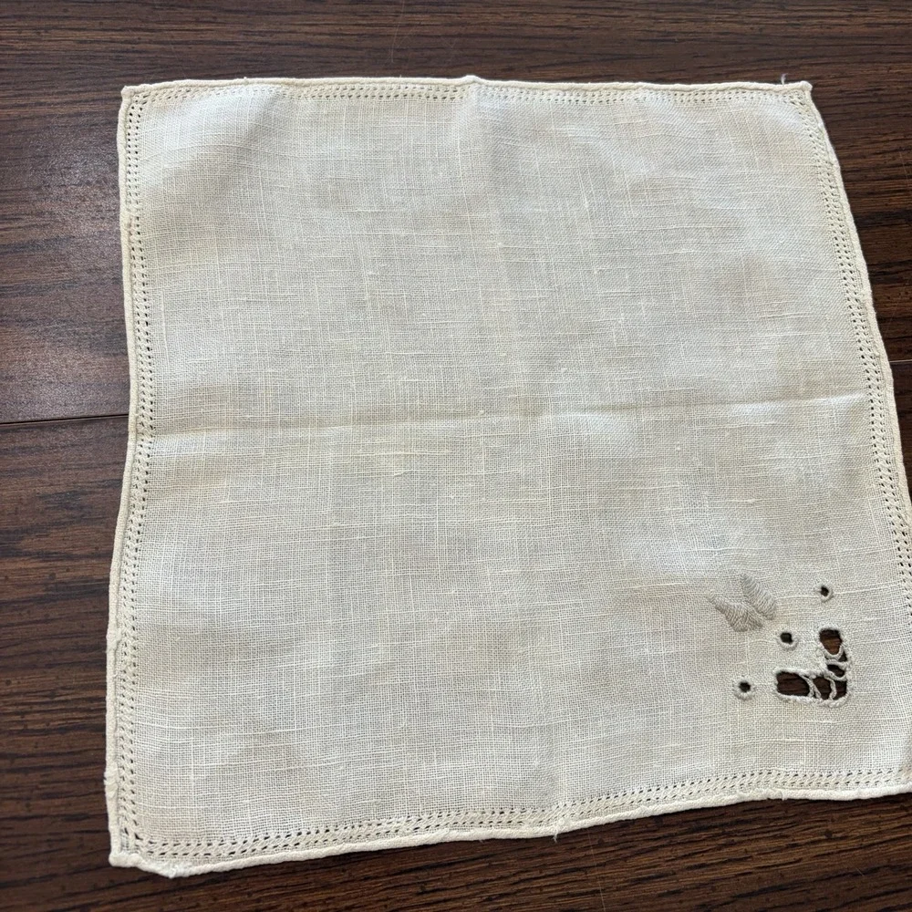 Vintage Ivory Linen Napkins Set Of 3 Gray Cutwork Embroidered 11x11 Cottage